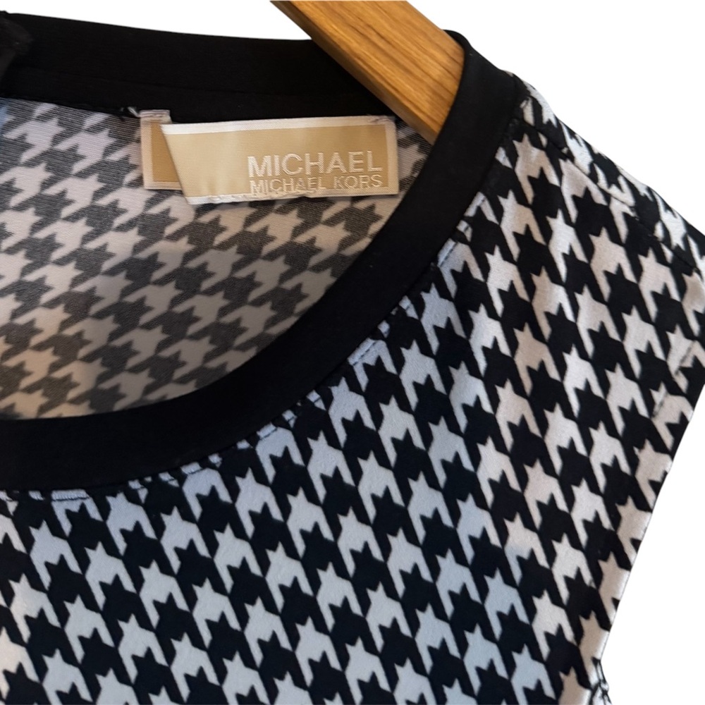 MICHAEL KORS | Cold Shoulder Houndstooth Striped Dress Size Medium - Picture 6 of 8